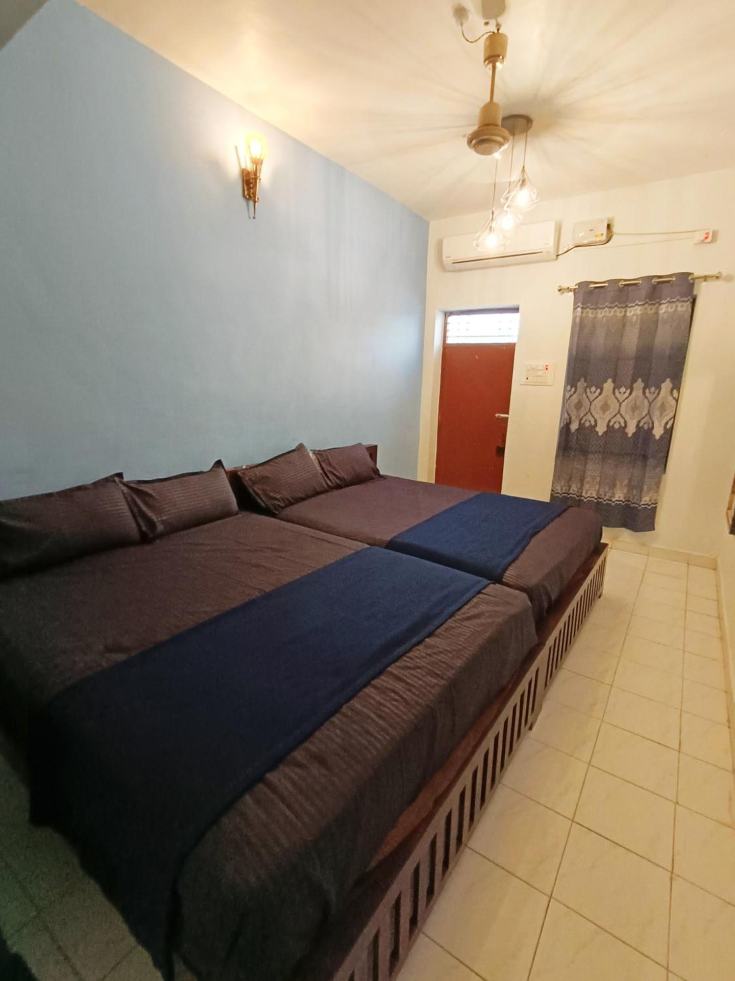 Omkara - The Fives Guest House Tiruvannāmalai Værelse billede